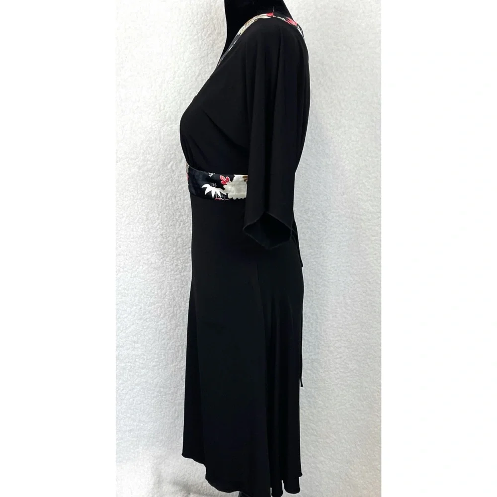 LOVE TEASE • Black Floral Trim V-Neck Mini Dress, M - Picture 8 of 14